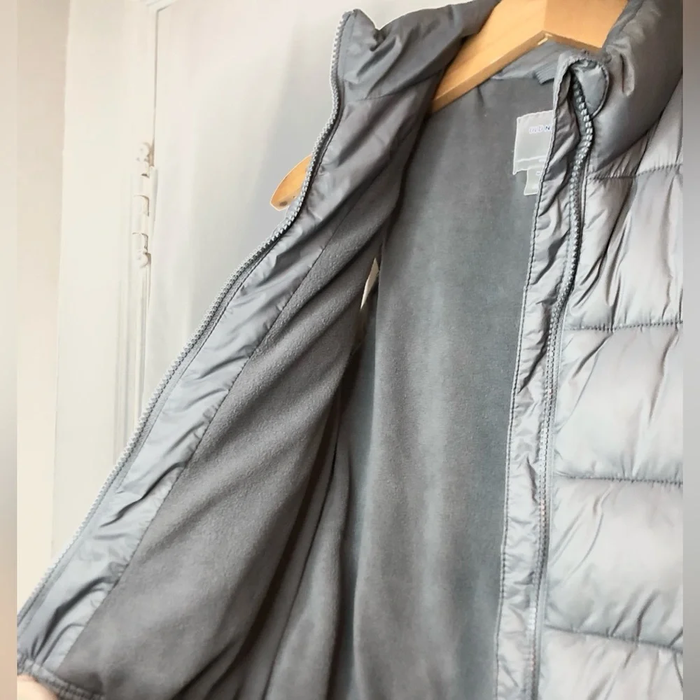 BOGO SALE Old Navy Girls Gray Puffer Vest Size 8